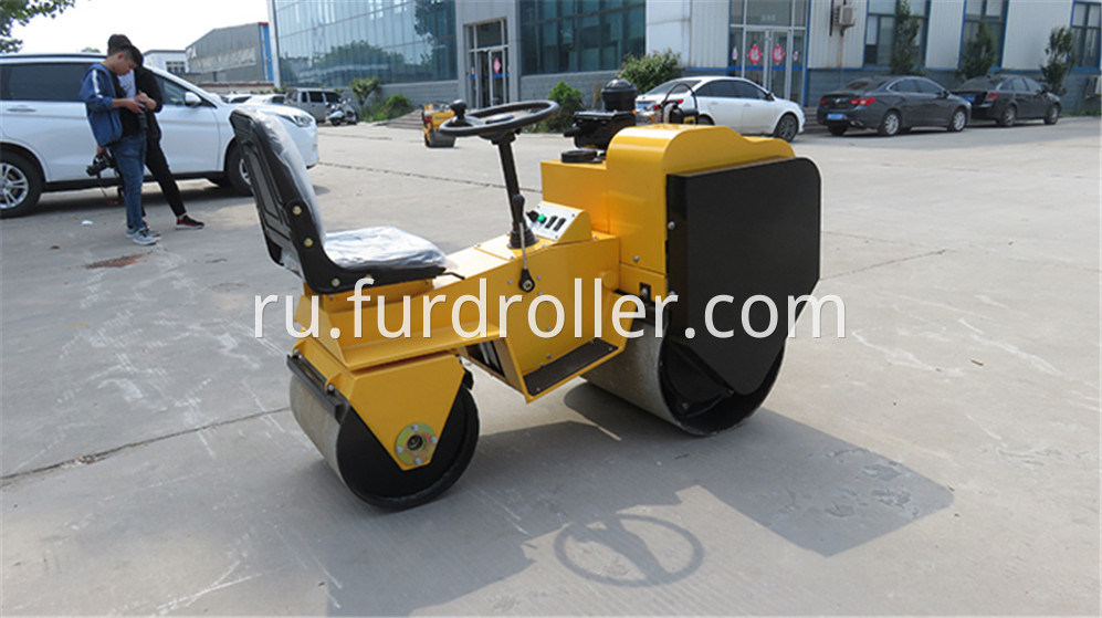 FYL-820 Vibratory Roller